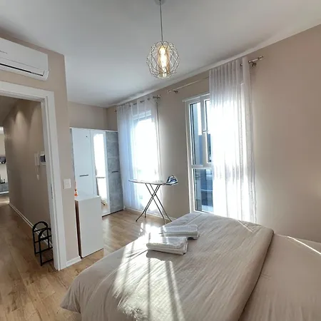 Apartment Neal